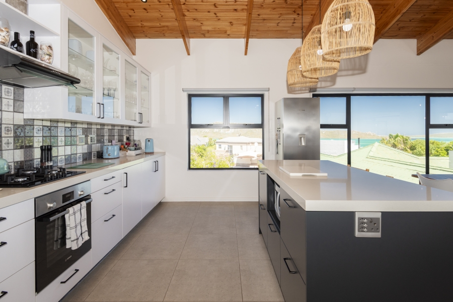 5 Bedroom Property for Sale in Myburgh Park Western Cape